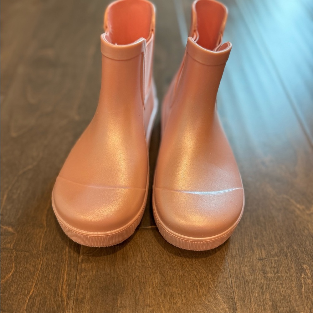 Kids Pink Bearpaw Chelsea Rain Boots